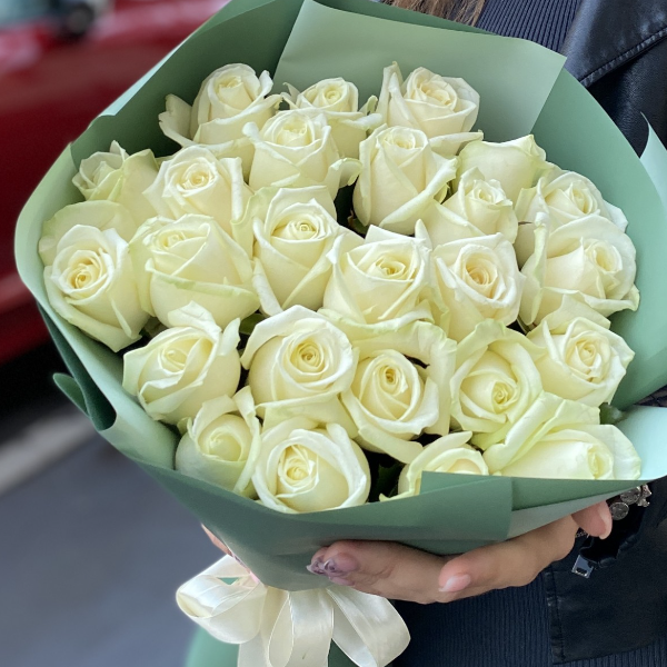  Alanya çiçek gönder - 23 Beyaz Güllerden Buket