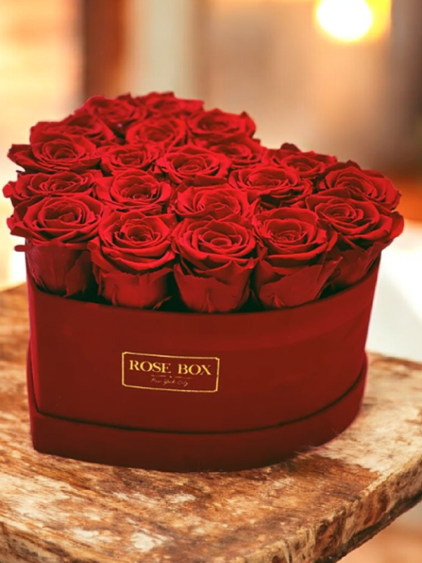  Alanya online çiçek - Kalp Kutuda 19 Güller