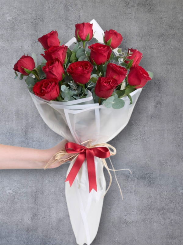  Alanya çiçek gönder - 13 Kırmızı Gül Buketi