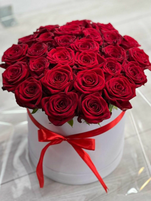  Armağan Çiçekçilik Alanya - Kutuda 33 Kırmızı Güller