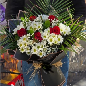  Alanya çiçek gönder - 5 Gül krizantem