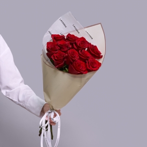 Alanya çiçekçi - 11 Gül Buketi 