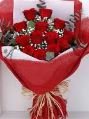  Alanya çiçek gönder - 13 Kırmızı Gül Buketi