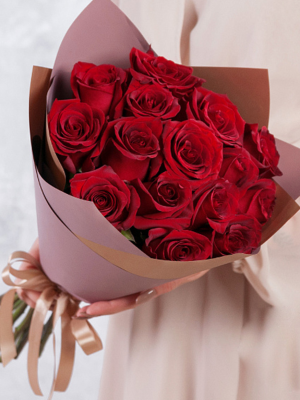  Alanya çiçek gönder - 15 Kırmızı gül Buketi