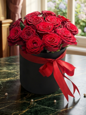  Alanya Florist - in Box 13 Red Roses